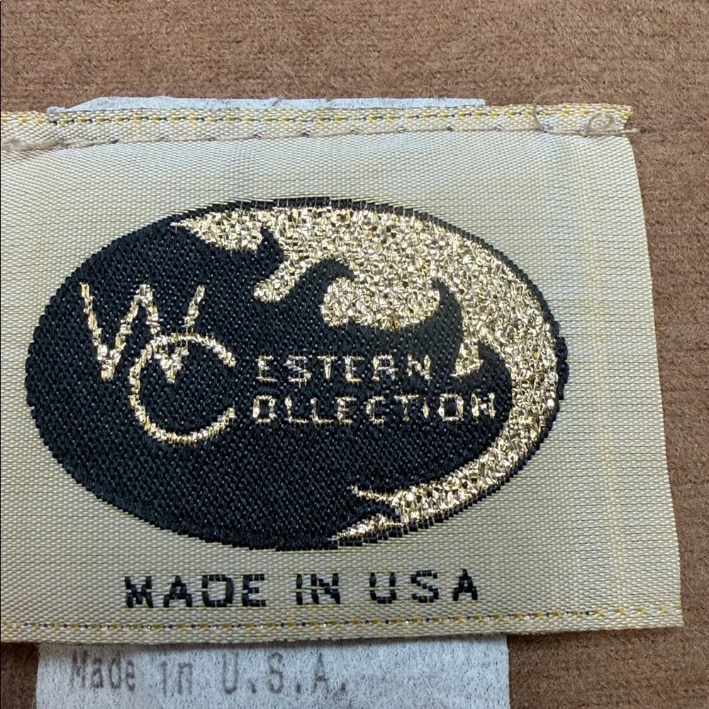 VTG Western Collection Fringed Shawl or Capelet w/ Silver Conchos Sz M - Picture 2 of 10